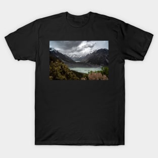 Hooker Valley Glacier valley in New Zealand T-Shirt